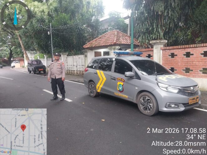 
					Polsek Metro Menteng Hadirkan Pelayanan Humanis di Buka Puasa dan Tarawih Keluarga Alm. Soeleiman Di Cendana