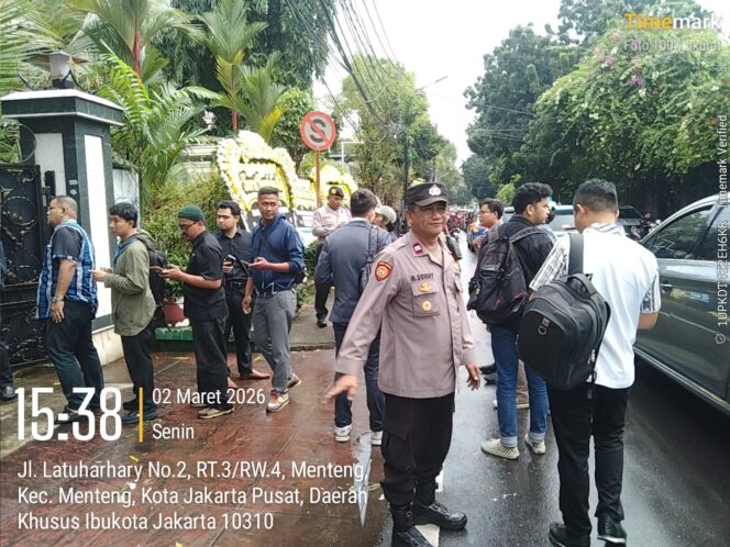 
					Polsek Metro Menteng Amankan Konferensi Pers Kediaman Kedutaan Besar Negara Islam Iran, Situasi Kondusif