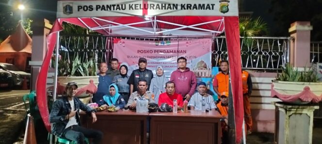 
					Pengamanan Pos Pantau Ramadan di Kramat, Aparat dan Warga Bersinergi Jaga Kamtibmas