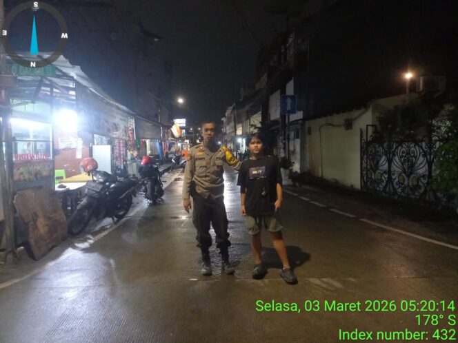 
					Patroli Ramadan di Wilayah Kramat, Polisi Antisipasi Tawuran dan Gangguan Kamtibmas
