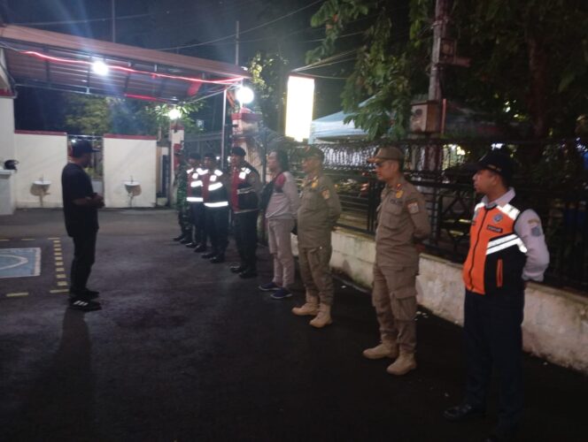 
					Patroli Gabungan 3 Pilar Digelar di Wilayah Senen, Antisipasi Kerawanan Kamtibmas