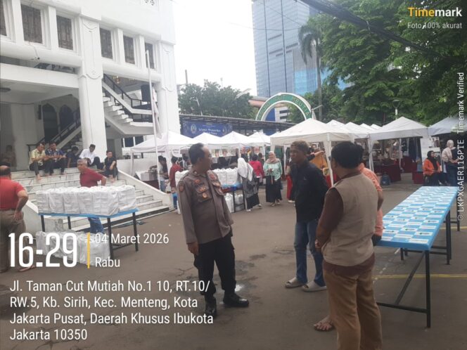 
					Polisi Pastikan Keamanan Pasar Tumpah Ramadhan Masjid Cut Mutia Tetap Kondusif