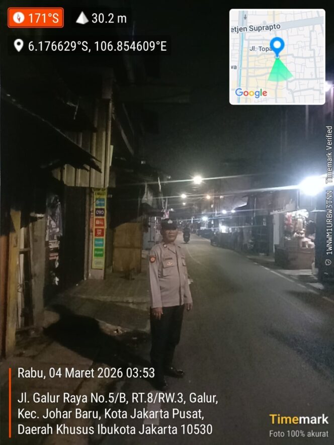 
					Subuh Hari, Polisi Sisir Galur Jaya: Patroli Dialogis Pastikan Wilayah Tetap Kondusif