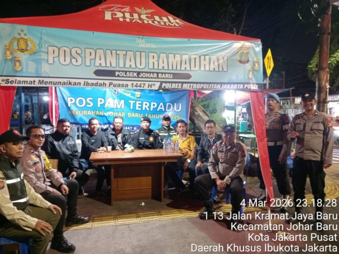 
					Tiga Pilar Johar Baru Cek Pos Pantau Ramadhan di Rawa Tengah, Pastikan Keamanan Wilayah Tetap Kondusif