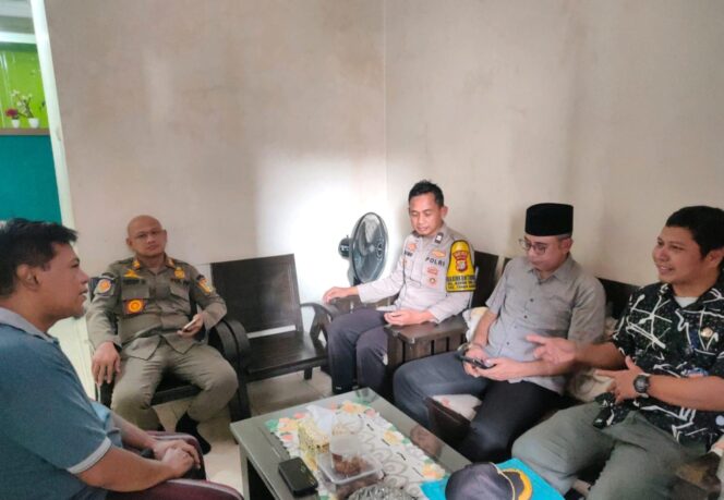 
					Bhabinkamtibmas Kebon Melati Bersama Tiga Pilar Tindak Lanjuti Keluhan Warga Terkait Pengeras Suara Masjid Melalui Medsos