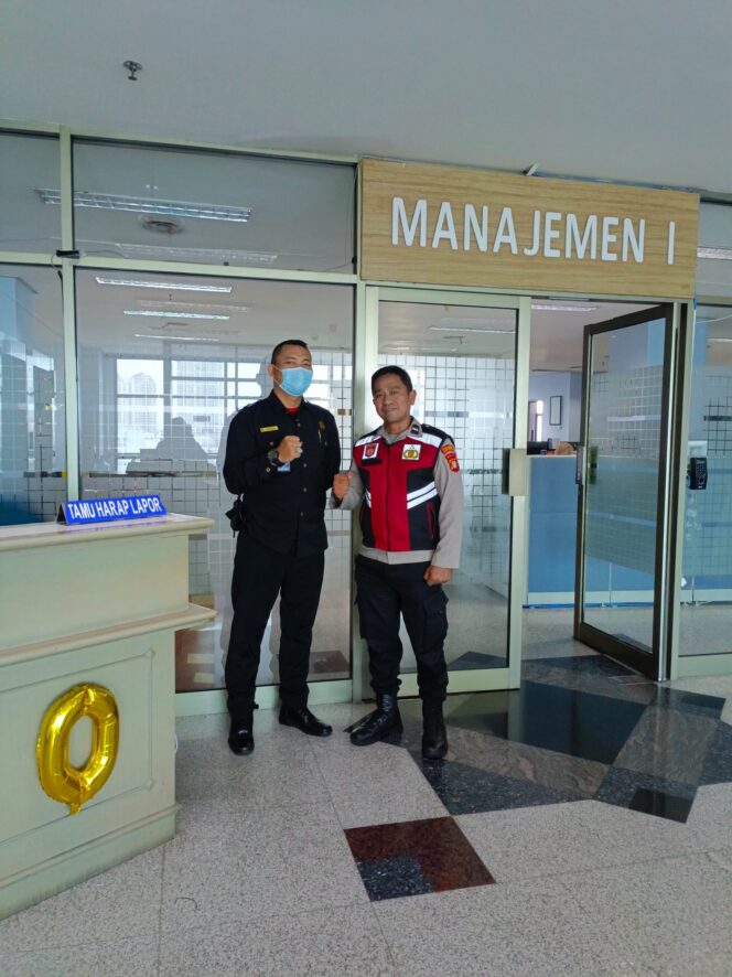 
					Patroli Ramadhan, Polisi Sambangi RS Husada Sawah Besar Sosialisasikan Layanan 110