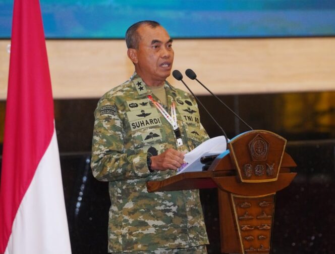 
					Kasum TNI Tekankan Pentingnya Binter dalam Mendukung Keberhasilan Operasi TNI