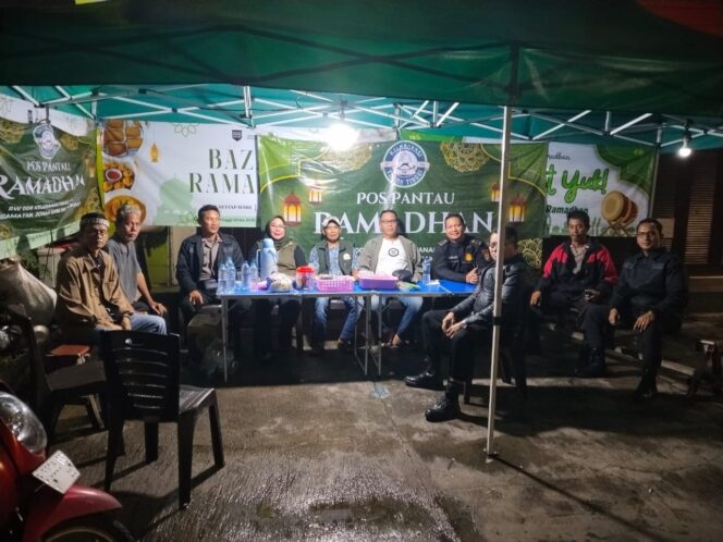 
					Patroli 3 Pilar Cek Pos Pantau Ramadhan di Tanah Tinggi, Pastikan Situasi Tetap Aman