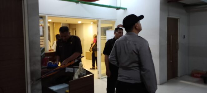 
					Unit Samapta Amankan Ibadah Minggu di Gereja Abbalove Sawah Besar