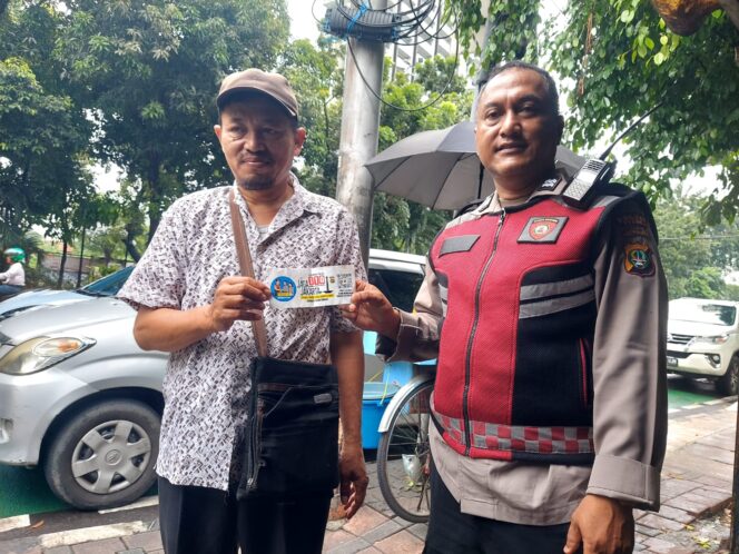 
					Polsek Senen Sosialisasikan Layanan Pengaduan Cepat melalui QR Code kepada Warga Kwitang