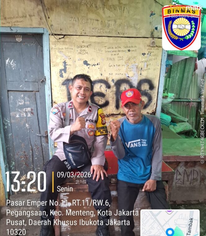 
					Patroli Dialogis Bhabinkamtibmas Pegangsaan Perkuat Keamanan di Pasar Emper Menteng