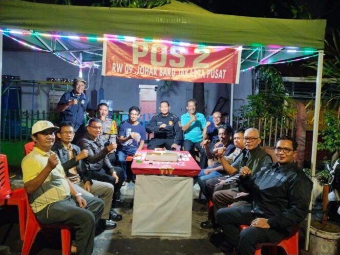 
					Mendekati Lebaran, Polisi dan Tiga Pilar Cek Pos Ramadhan untuk Perkuat Keamanan Lingkungan