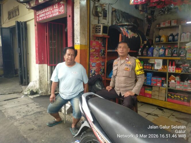 
					Perkuat Sinergi Warga, Bhabinkamtibmas Galur Sambangi Tokoh Masyarakat Cegah Tawuran dan Curanmor