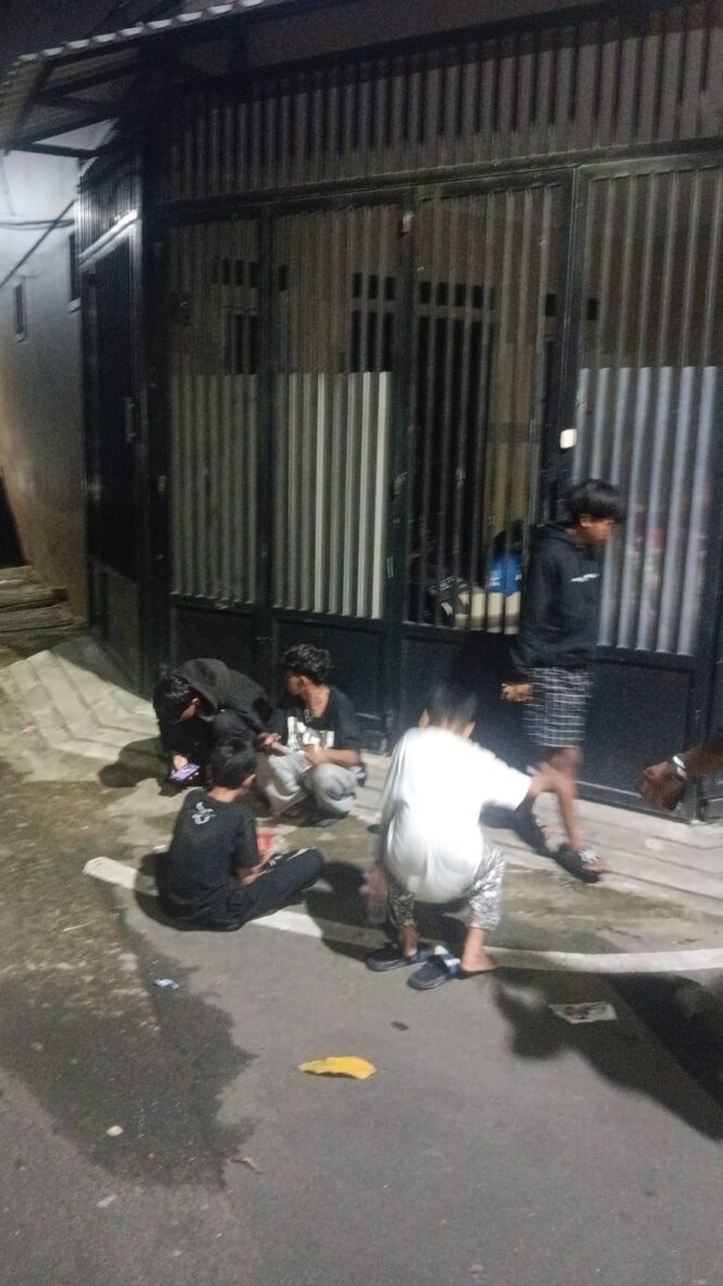 
					Respon Cepat Petugas Tindaklanjuti Aduan Warga Soal Kerumunan Remaja Malam Hari