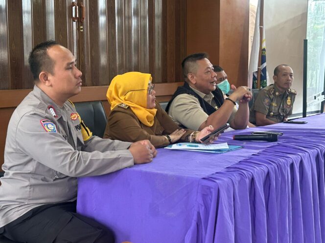 
					Tiga Pilar Kelurahan Kenari Hadiri Rapat Koordinasi Penertiban PKL di Kecamatan Senen