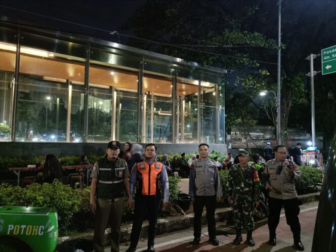 
					Patroli Ramadhan Malm Hari Bersama Tiga Pilar Sawah Besar” Antisipasi Gangguan Kamtibmas