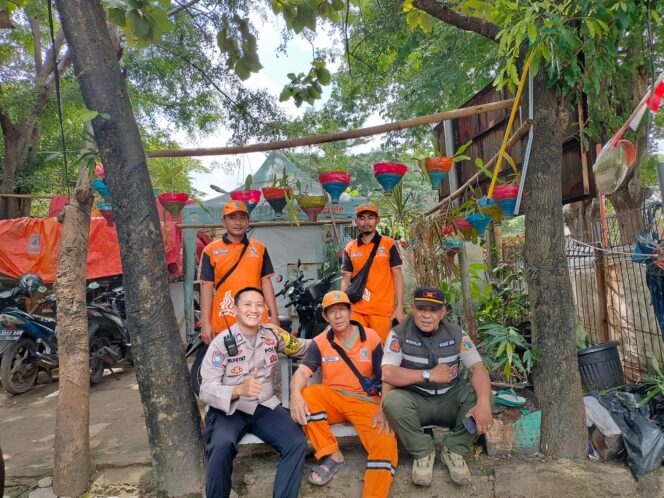 
					Perkuat Silaturahmi Ramadhan, Bhabinkamtibmas Kebon Kosong Koordinasi Kamtibmas Bersama PPSU