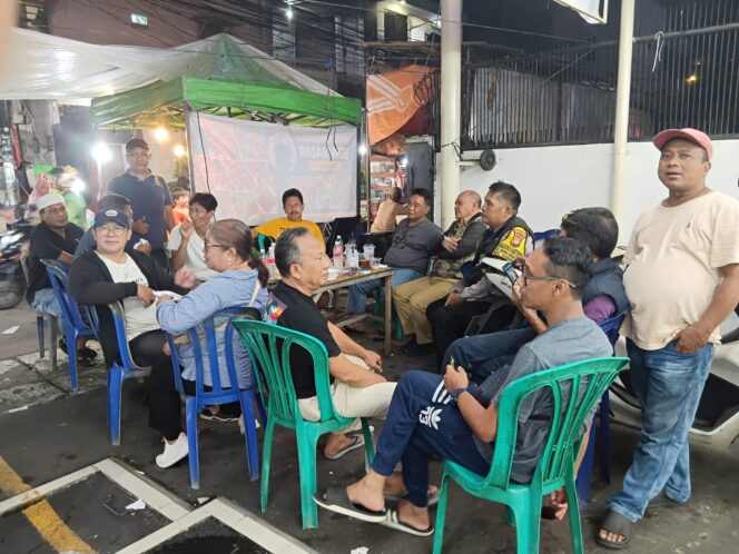 
					Ramadhan Penuh Kedamaian, Bhabinkamtibmas Gunung Sahari Selatan Perkuat Silaturahmi dan Harkamtibmas Bersama Warga