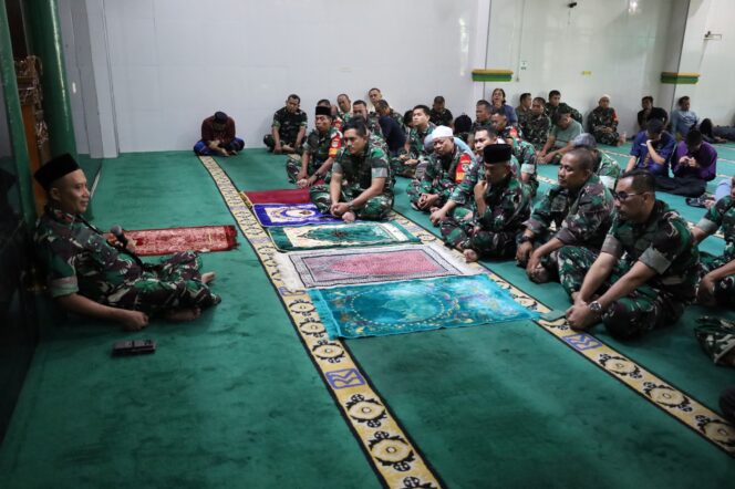 
					Safari Ramadhan Danrem 052/WKR di Kodim 0502/JU, Perkuat Iman dan Semangat Pengabdian