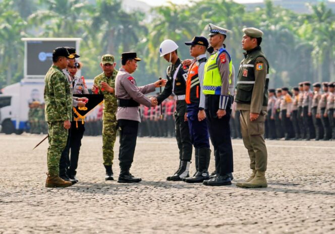 
					Lebaran Diprediksi Berawan hingga Hujan Lebat, Kapolri Instruksikan Jajaran Antisipasi Bencana