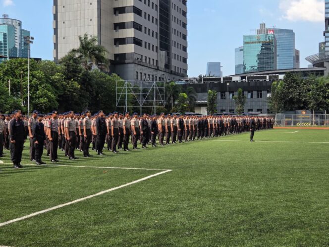 
					1.000 Remaja Lulusan Pendidikan Brimob, Kapolda Metro Jaya Tekankan Disiplin, Profesionalisme, dan Perlindungan Masyarakat