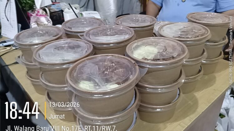 PWJU Bagikan Sembako Lebaran dari Nurwayah dalam Kegiatan Jumat Berkah di Koja