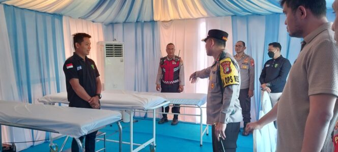 
					Kapolres Metro Jakarta Pusat Tinjau Kesiapan Pos Pengamanan di Stasiun Pasar Senen Jelang Operasi Ketupat Jaya 2026