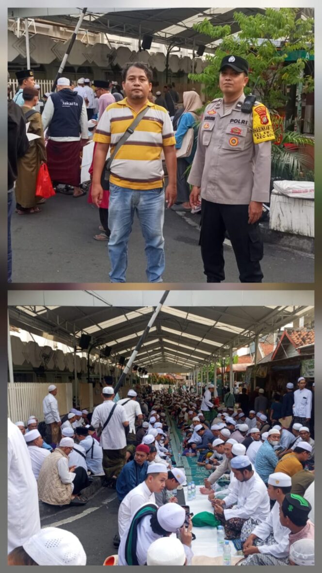 
					Polri ikut mengamankan giat Khatmul Quran Malam 25 Ramadan yang dihadiri Wamenag di Kwitang, Ratusan Jemaah Hadir