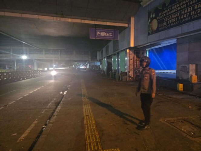 
					Personel Pospam Operasi Ketupat Jaya 2026 Karet Bivak Laksanakan Patroli di Perbatasan Blok A dan Blok B Tanah Abang Antispasi Tawuran Menjelang Sahur