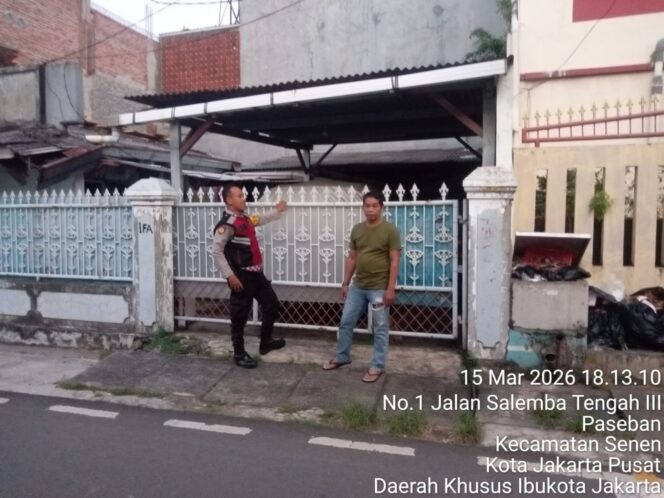 
					Polisi Patroli Rumah Kosong Ditinggal Mudik di Paseban, Cegah Gangguan Kamtibmas