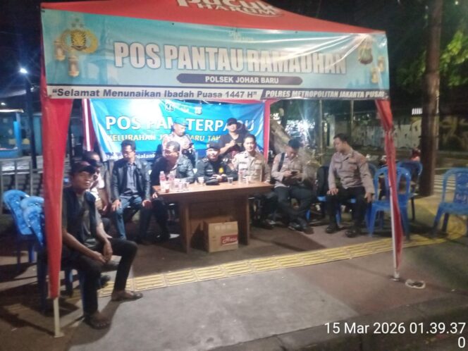 
					Patroli Tiga Pilar Sambangi Pos Pantau Ramadhan Jotet, Pengamanan Wilayah Johar Baru Diperkuat