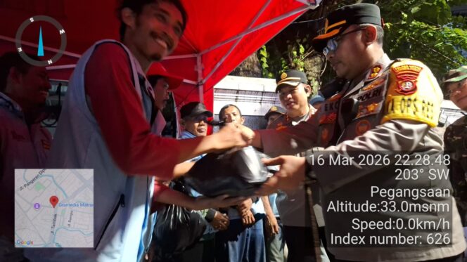 
					Pantau Keamanan Ramadhan, Kapolres Metro Jakarta Pusat Sambangi Pos Pantau Tambak Menteng