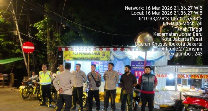 
					Jaga Ramadhan Tetap Aman, Personel Gabungan Siaga di Pospam Operasi Ketupat Jaya 2026 Johar Baru