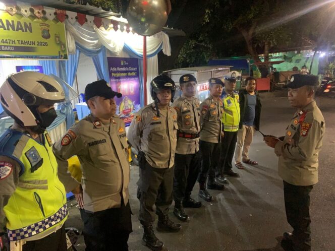 
					Operasi Ketupat Jaya 2026 Dimulai, Personel Gabungan Siaga di Pospam Kota Paris Johar Baru