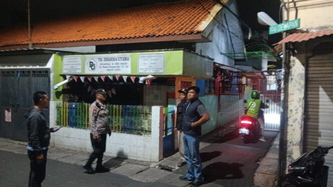 
					Respon Cepat Polisi, Pengaduan Warga Melalui 110 Ditindaklanjuti Polsek Johar Baru