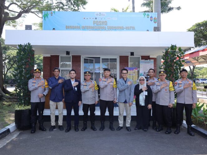 
					Arus Mudik di Bandara Soekarno-Hatta lancar, Polri Pastikan Pelayanan Optimal bagi Masyarakat