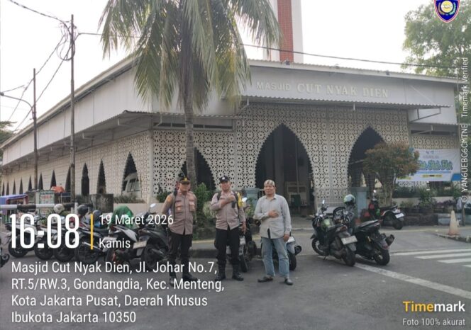 
					Sore Ramadhan di Menteng, Polisi Amankan Aktivitas Warga Berburu Takjil