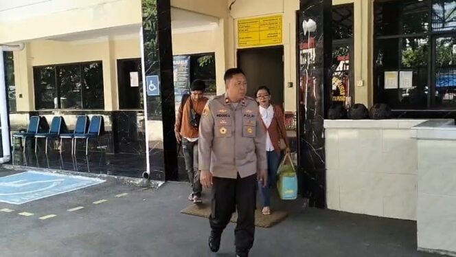
					Polisi Bantu Pasutri Korban Penipuan Tiket di Stasiun Senen, Tetap Bisa Mudik ke Malang