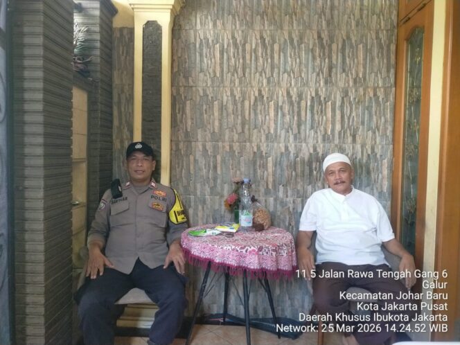 
					Sambang Humanis di RW 06 Galur, Polisi Ajak Tokoh Masyarakat Jaga Lingkungan Tetap Aman