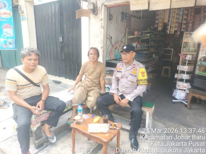 
					Patroli Siang Hari, Polisi Cek Rumah Kosong di RW 04 Johar Baru Antisipasi Pencurian
