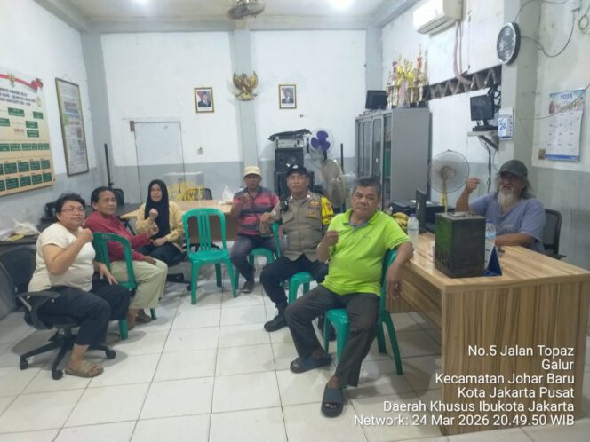 
					Hangat di Malam Hari, Polisi Rajut Kedekatan dengan Warga Galur Lewat Sambang dan Halal Bihalal