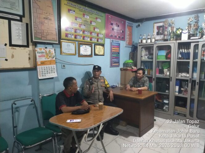 
					Malam Penuh Kebersamaan, Polisi Perkuat Kamtibmas Lewat Sambang RW 03 Galur