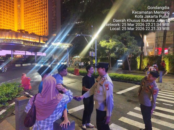 
					Polisi Patroli Humanis di Bundaran HI, Warga Diimbau Waspada Jambret dan Copet