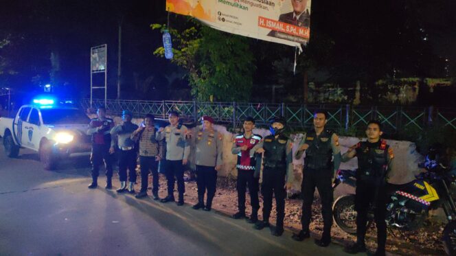 
					Apel dan Patroli Cipta Kondisi Polsek Metro Tanah Abang Berhasil Jaga Situasi Kamtibmas Tetap Kondusif di Wilayah Petamburan