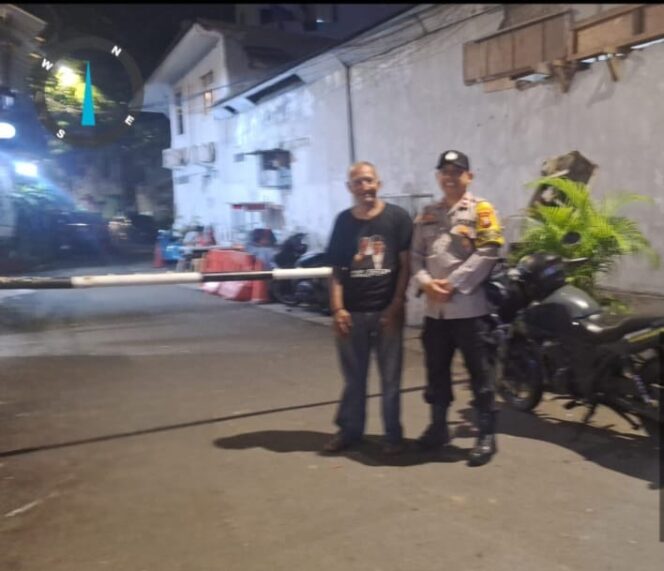 
					Bhabinkamtibmas Pegangsaan Sambangi Satkamling Dinihari, Warga RW 05 Diajak Tingkatkan Kewaspadaan