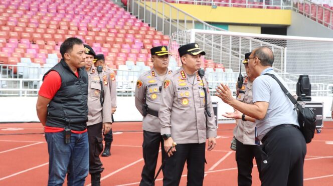 
					Polri Kerahkan 1.300 Personel Gabungan Amankan Pertandingan Indonesia Vs Jepang