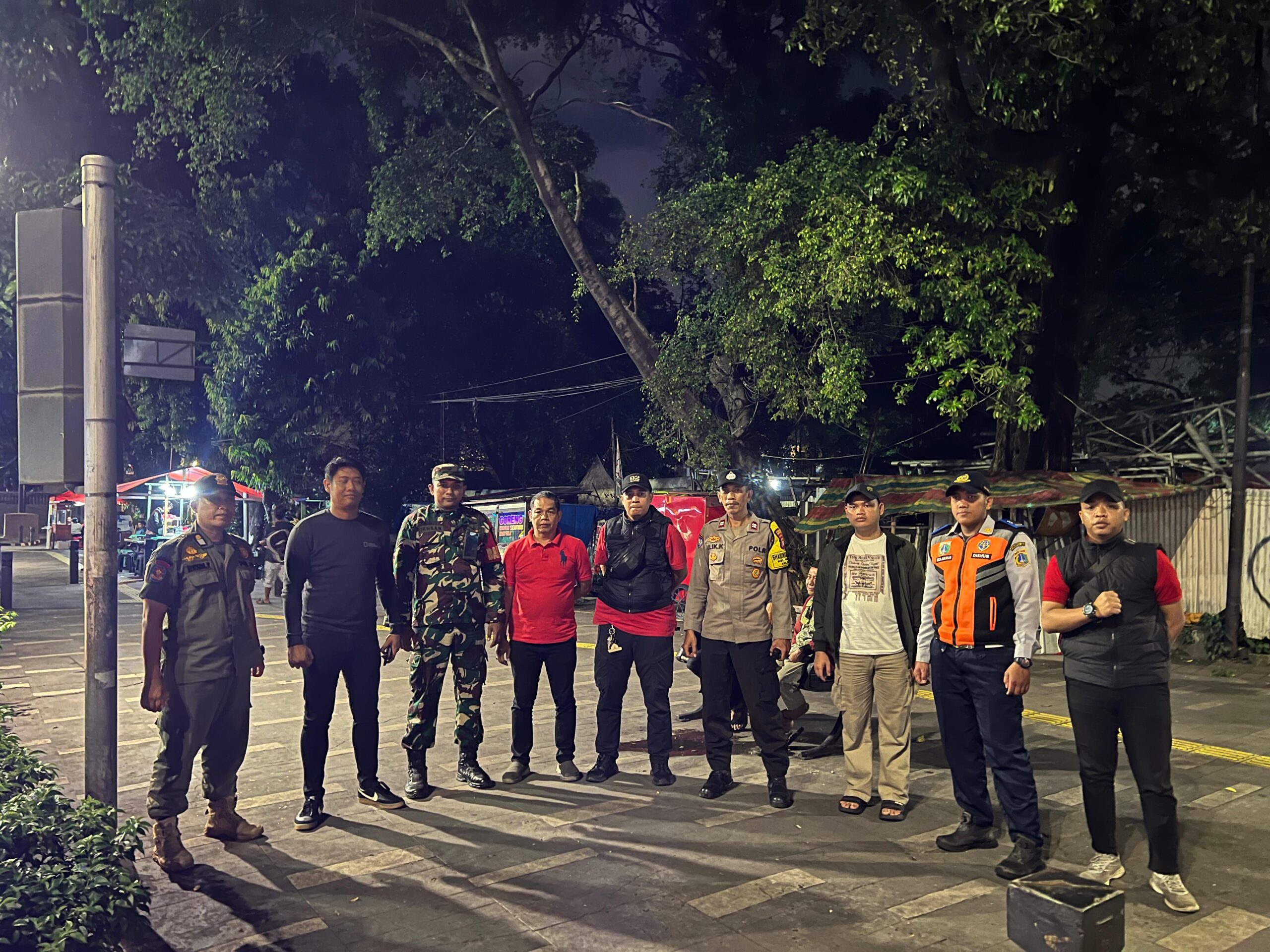 Tiga Pilar Senen Gelar Apel dan Patroli Gabungan, Antisipasi Kerawanan Kamtibmas Malam Hari