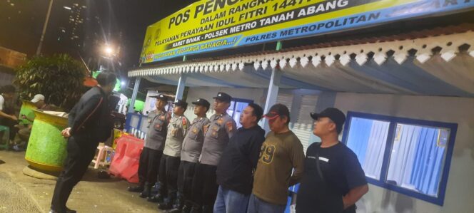 
					Patroli Cipta Kondisi, Polsek Tanah Abang Intensifkan Pengamanan Malam Hari