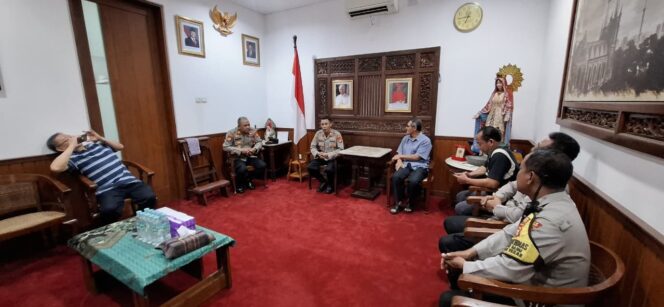 
					Koordinasi Pengamanan Paskah 2026 di Katedral Sawah Besar Jakarta Pusat, Polisi Siapkan Pengamanan Maksimal