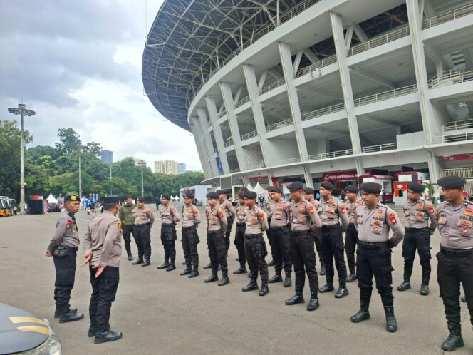 
					Wakapolsek Metro Menteng Pimpin Apel Pengamanan Sepak Bola FIFA Series 2026 di GBK Senayan